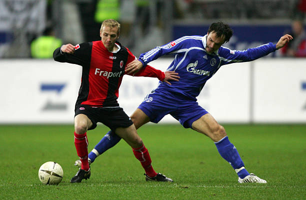 同时施予足 同时施予足