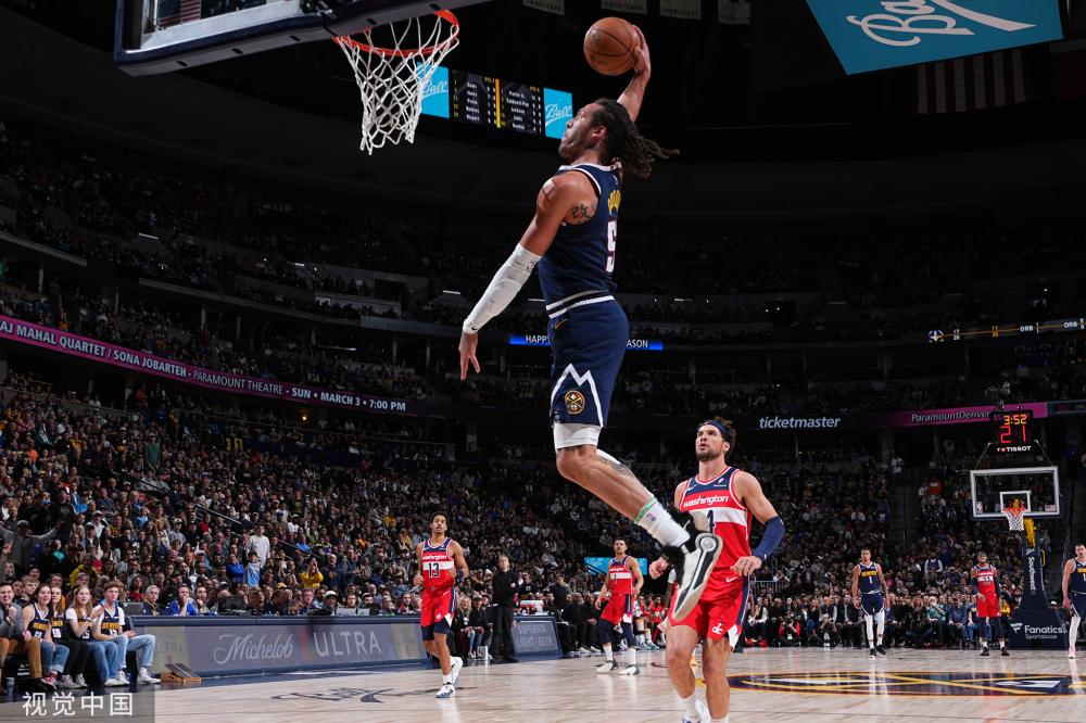 挥了出色的 挥了出色的