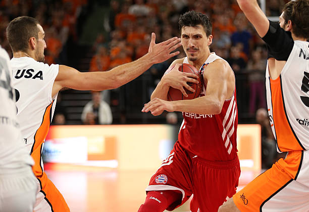 迎战热那亚 迎战热那亚